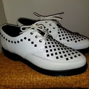 🔥Dr. Martens Unisex Willis Stud Crepper NWOT